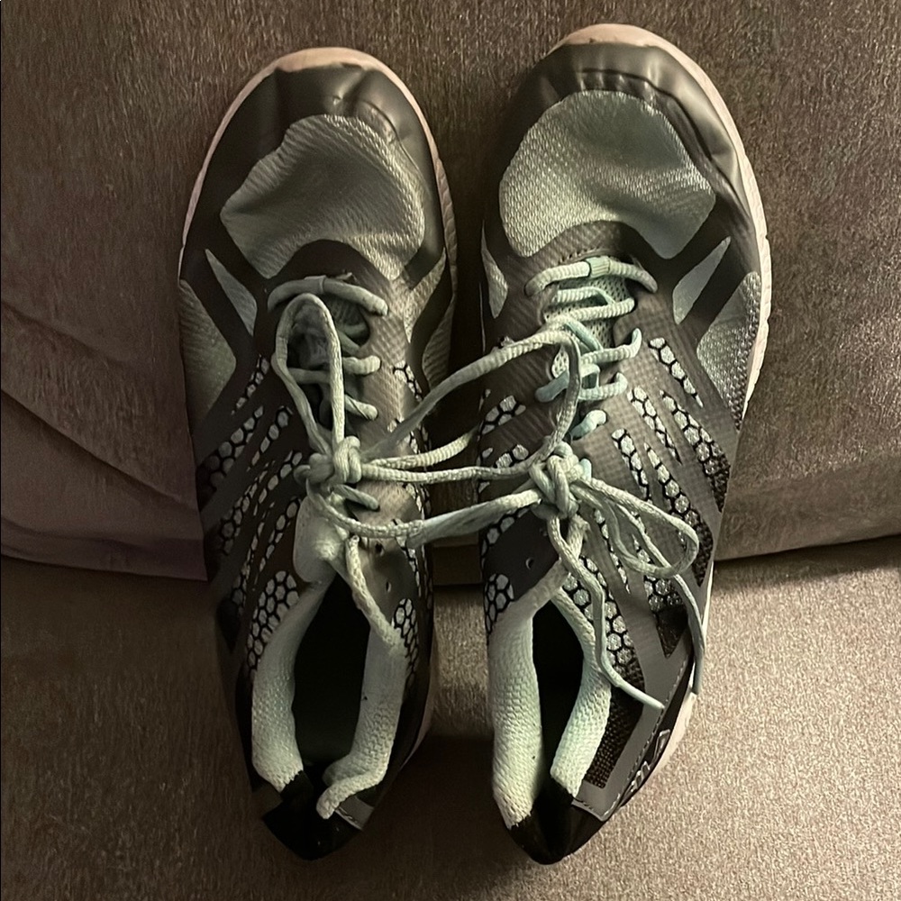 Fila Green and Gray Athletic Shoes for Performance